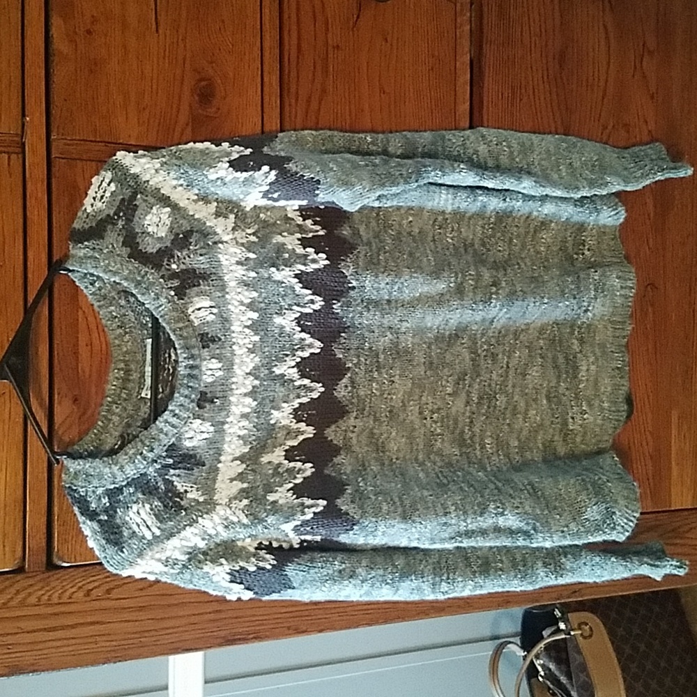 Womens sweater.